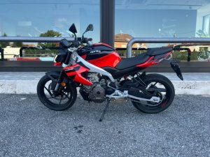 Aprilia Tuono 457