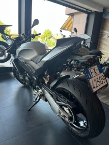 Aprilia Tuono V4
