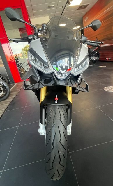 Aprilia Tuono V4
